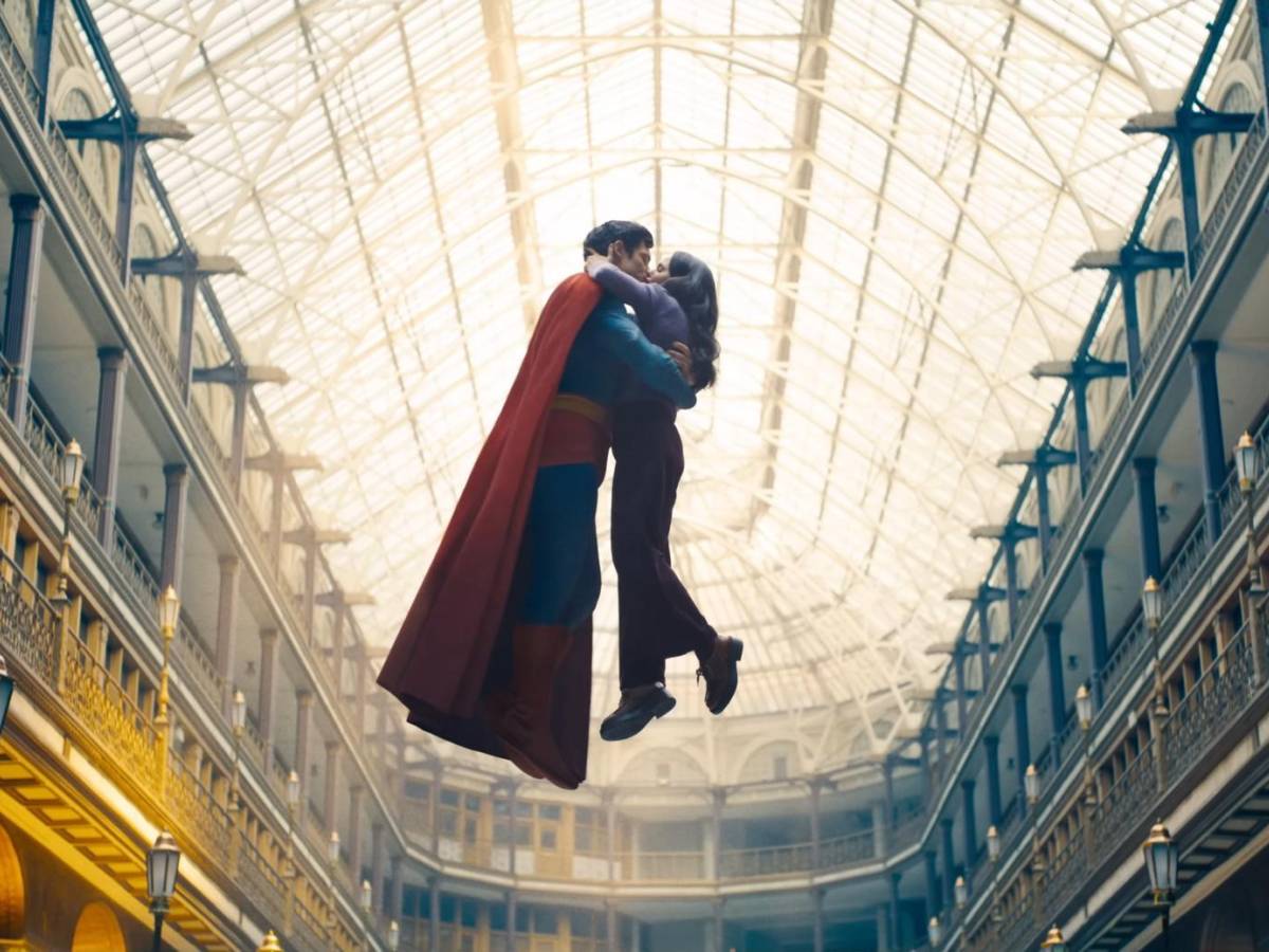 Il Superman woke vola primo Il Superman woke vola primo
