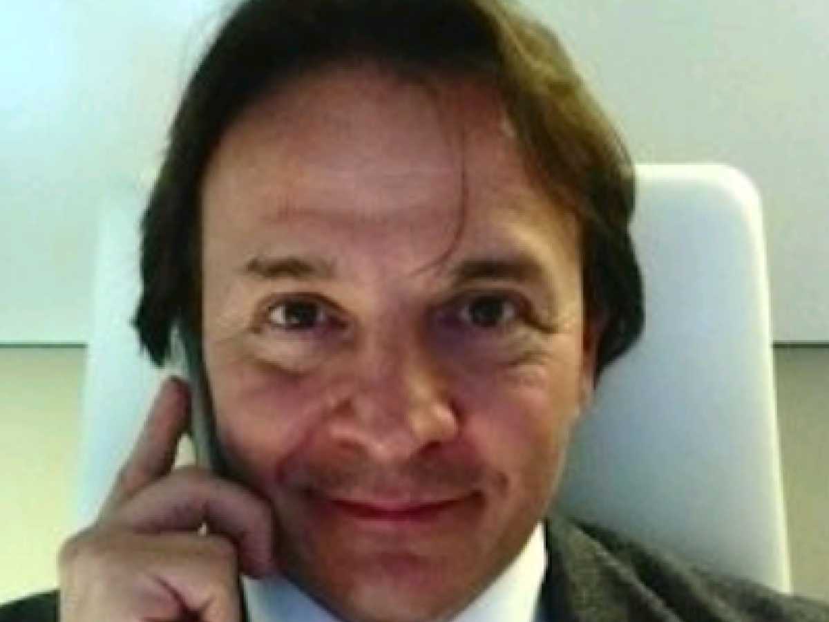 Condannato per violenza sessuale, torna a insegnare. Chi è il prof Giancarlo Di Vella Condannato per violenza sessuale, torna a insegnare. Chi è il prof Giancarlo Di Vella