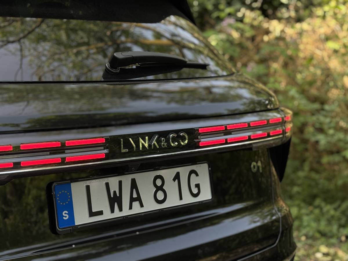 Lynk&Co 01 2025: guarda la gallery del nuovo SUV plug-in 8
