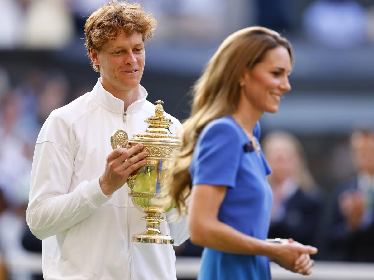 Sinner Scrive la Storia al Wimbledon 2024: Trionfo Epico e Vendetta su Alcaraz!