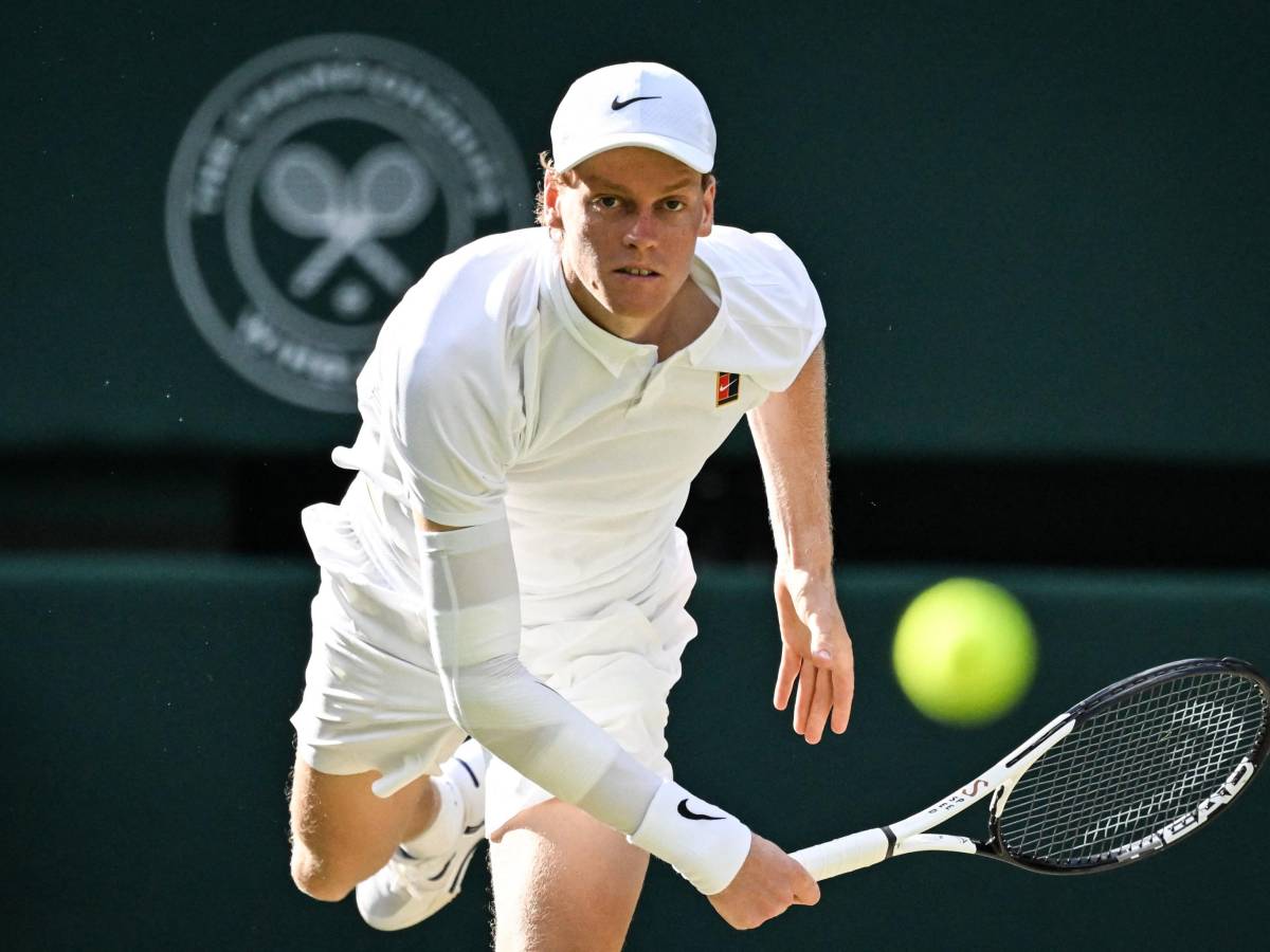 Wimbledon, Sinner "scappa" da Alcaraz: ecco come cambia la classifica Atp Wimbledon, Sinner "scappa" da Alcaraz: ecco come cambia la classifica Atp