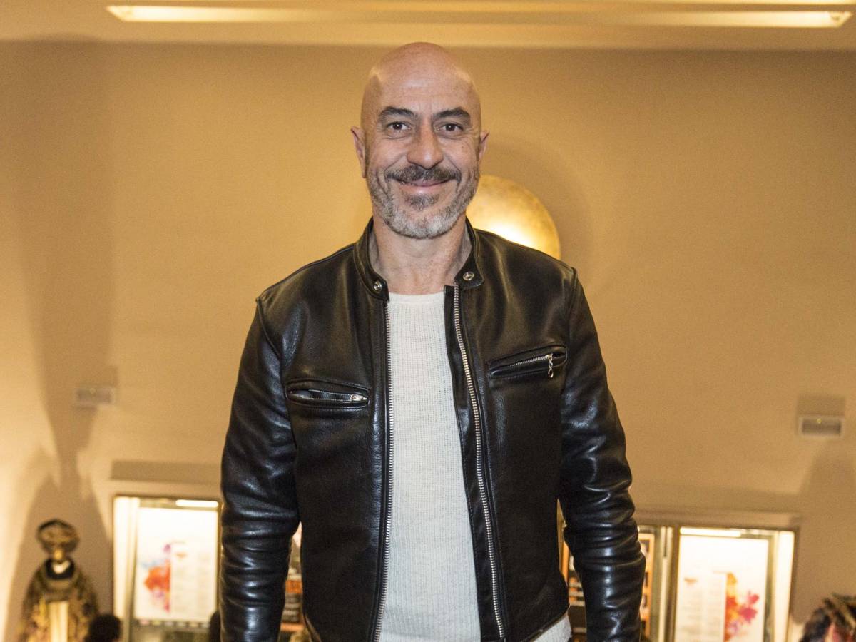 “Ho un tumore al rene, avevo trascurato i sintomi”. La rivelazione di Roberto Ciufoli “Ho un tumore al rene, avevo trascurato i sintomi”. La rivelazione di Roberto Ciufoli