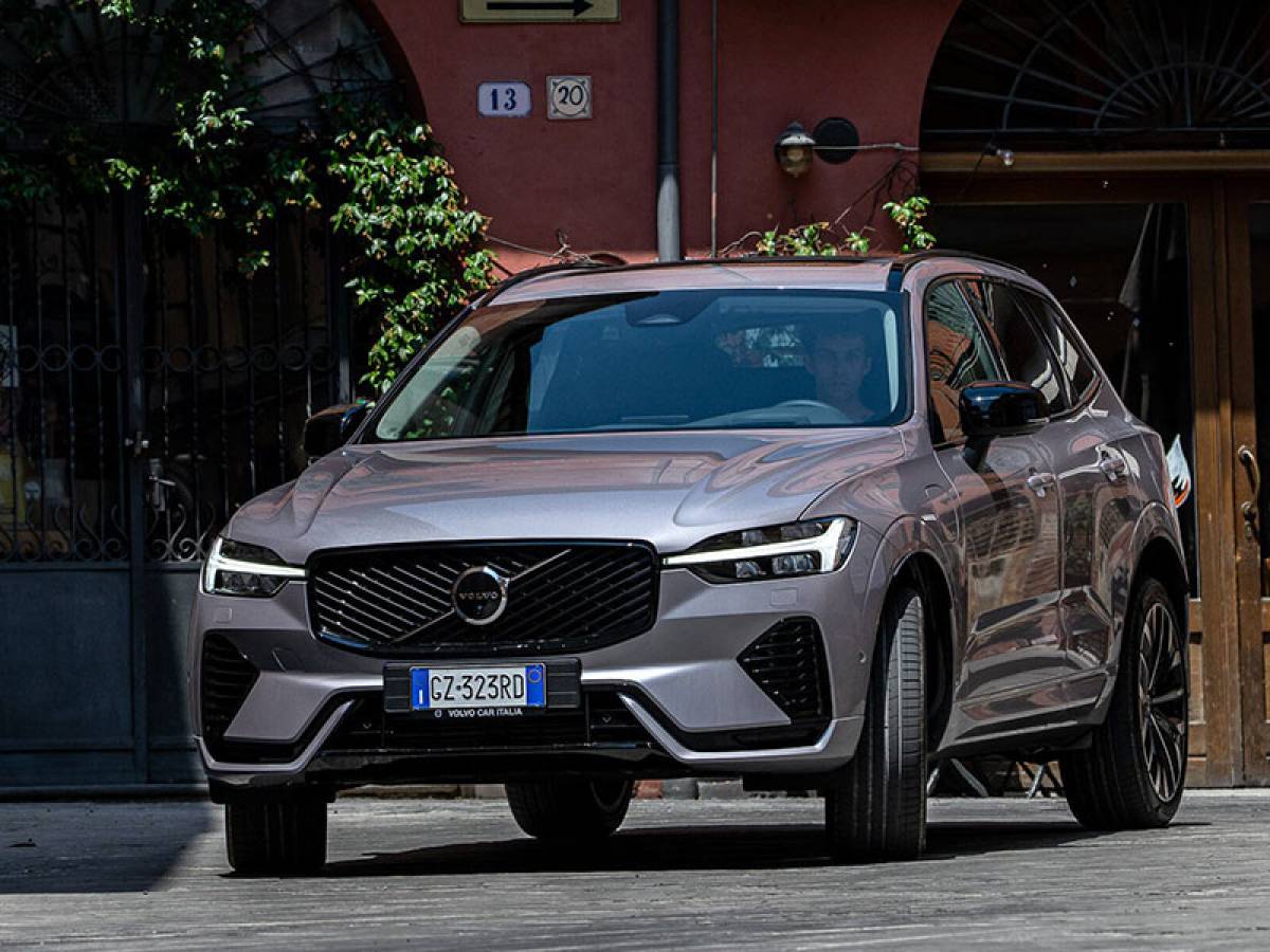 Volvo XC60 Plug-in MY2026