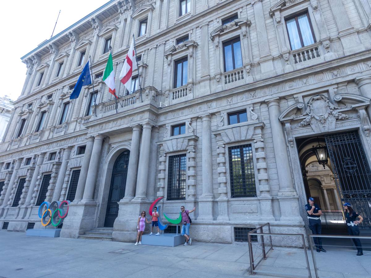 le opposizioni il pd si assuma le sue responsabilit224 la russa giunta inadeguata