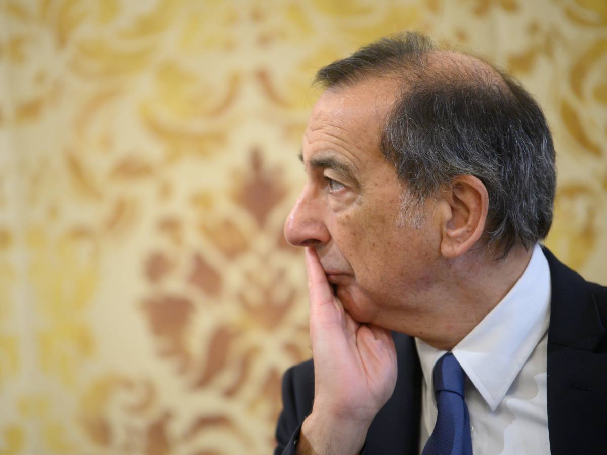 Il centrodestra già guarda al voto per Palazzo Marino. Il nodo della tempistica Il centrodestra già guarda al voto per Palazzo Marino. Il nodo della tempistica