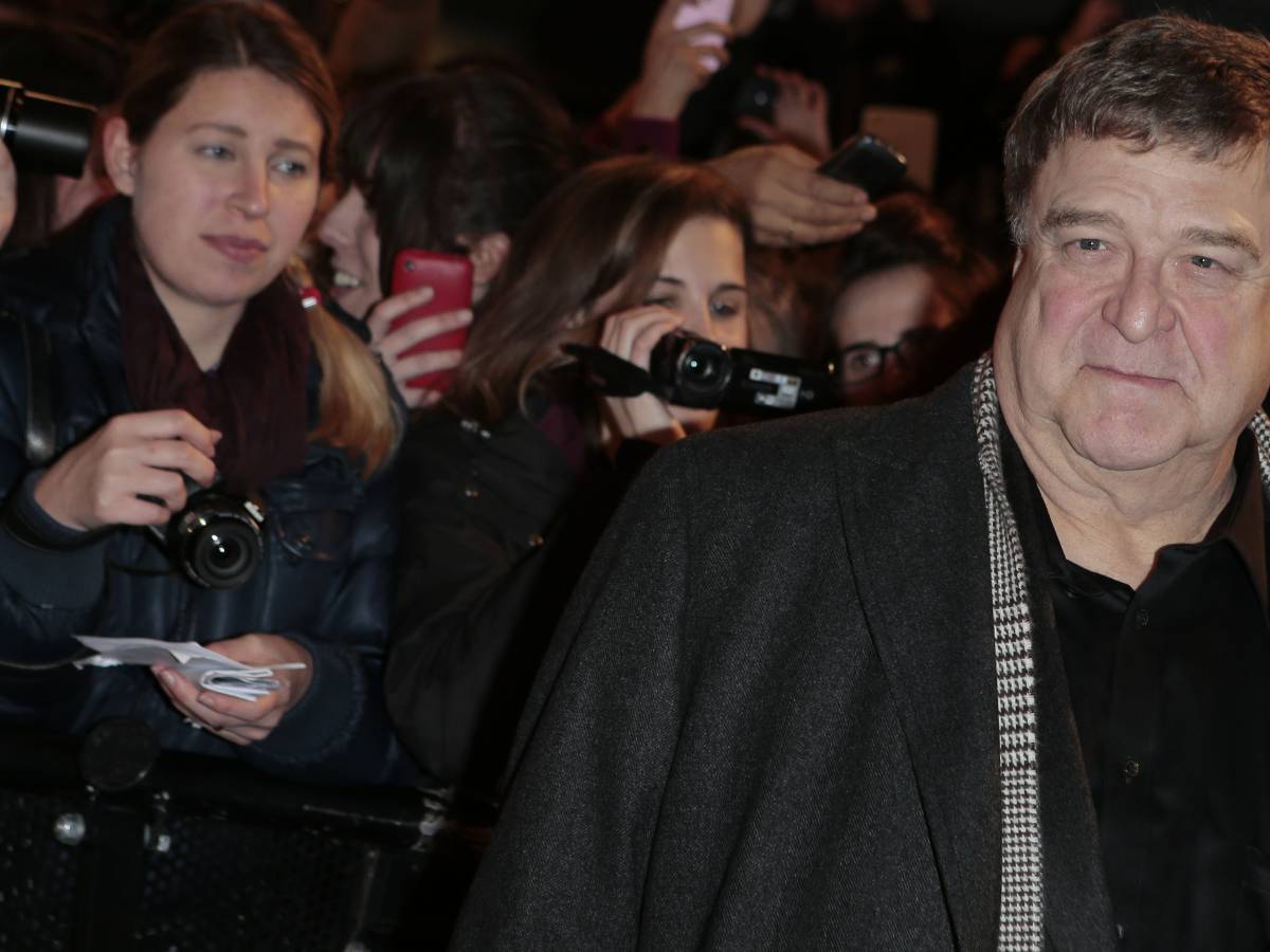 John Goodman, la dieta che gli ha fatto perdere 90 chili: ecco come è cambiato l John Goodman, la dieta che gli ha fatto perdere 90 chili: ecco come è cambiato l