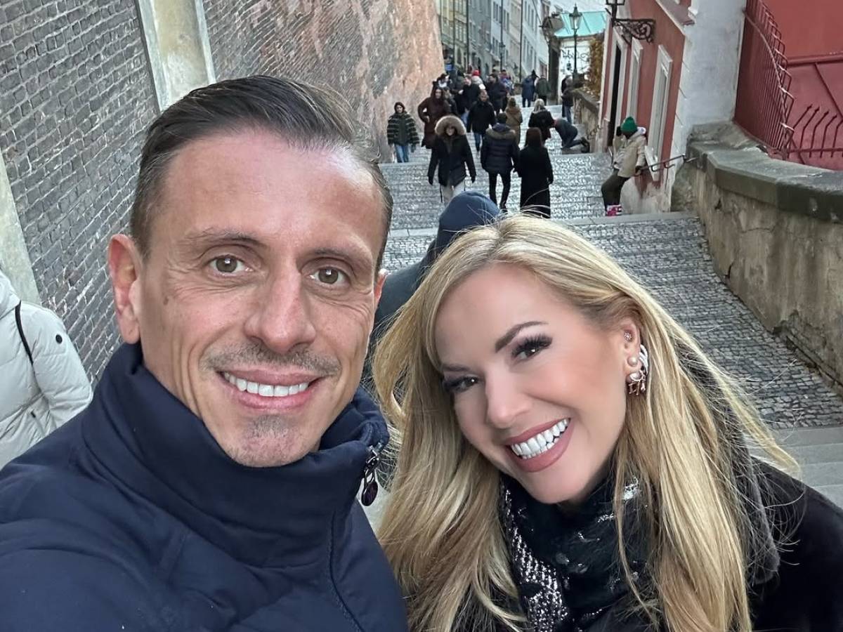 Federica Panicucci, la verità sulla crisi con il compagno. Chi è Marco Bacini Federica Panicucci, la verità sulla crisi con il compagno. Chi è Marco Bacini
