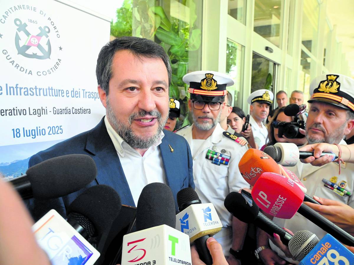 Meloni fa muro sul vicepremier. "Accanimento dopo il processo flop" Meloni fa muro sul vicepremier. "Accanimento dopo il processo flop"