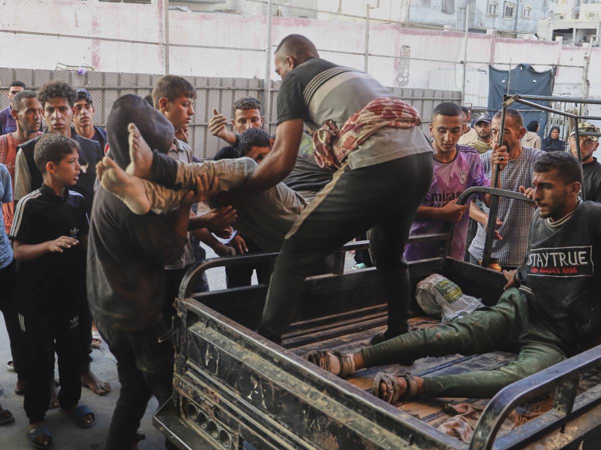 "Raid israeliani a Gaza, 60 morti" "Raid israeliani a Gaza, 60 morti"
