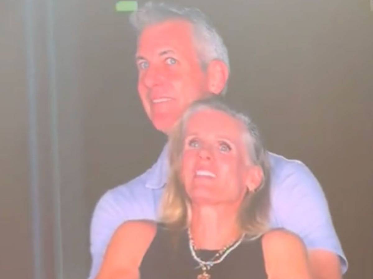 Coldplay, si dimette il Ceo di Astronomer beccato dalla Kiss cam Coldplay, si dimette il Ceo di Astronomer beccato dalla Kiss cam