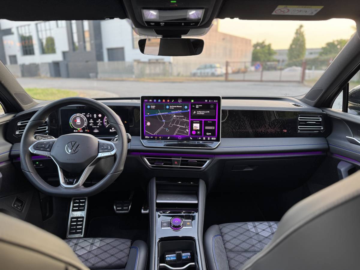 Volkswagen Tiguan eHybrid: guarda la gallery del nuovo SUV ibrido 16