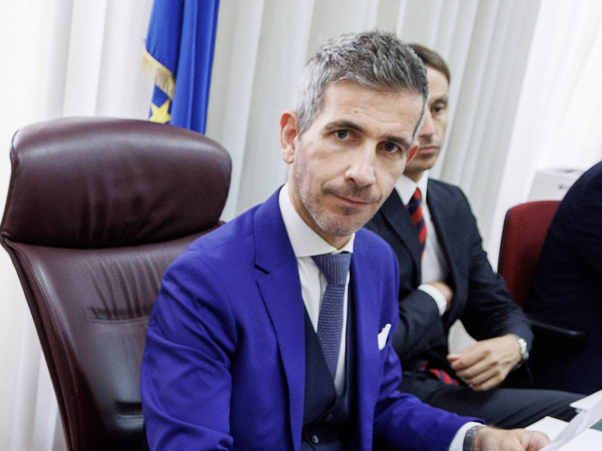 fuori i fascisti e i sionisti dalle scuole assalto pro pal conto il senatore fdi marco lisei da Ilgiornale.it fuori i fascisti e i sionisti dalle scuole assalto pro pal conto il senatore fdi marco lisei