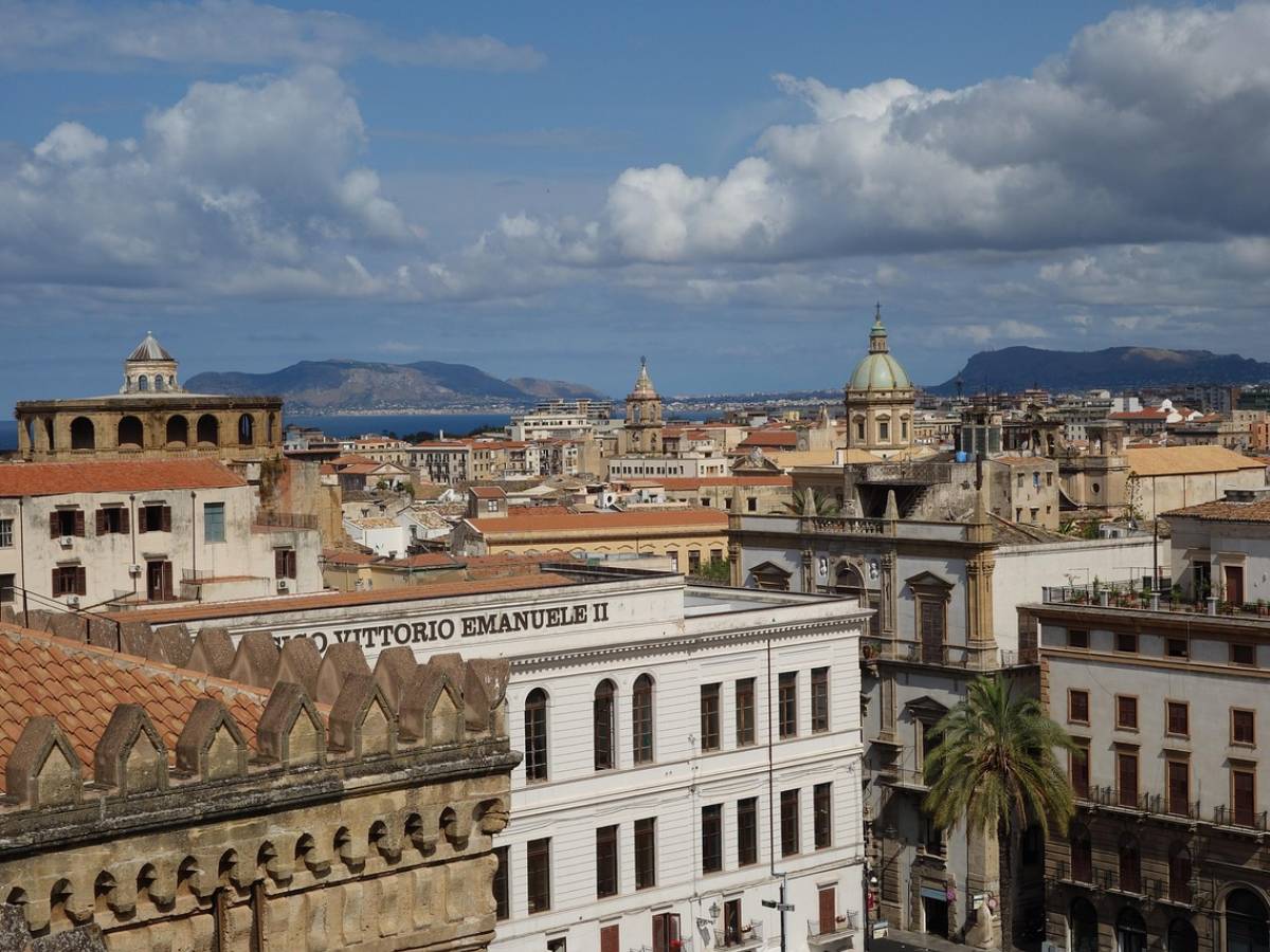 Tentate violenze e truffe: a Palermo si alza l Tentate violenze e truffe: a Palermo si alza l