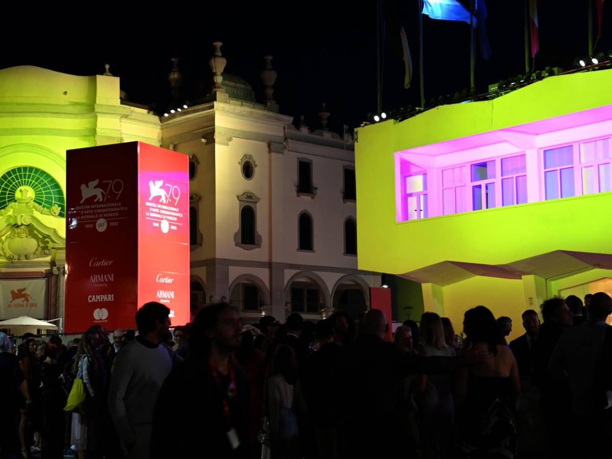 Un concorso patriarcale: ecco la solita polemica woke sul Festival di Venezia Un concorso patriarcale: ecco la solita polemica woke sul Festival di Venezia