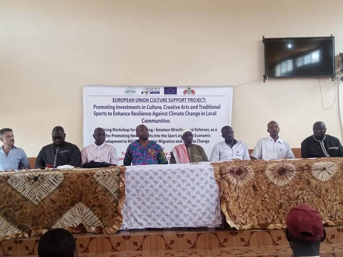 l ue finanzia il wrestling in gambia mezzo milione di euro per combattere il clima