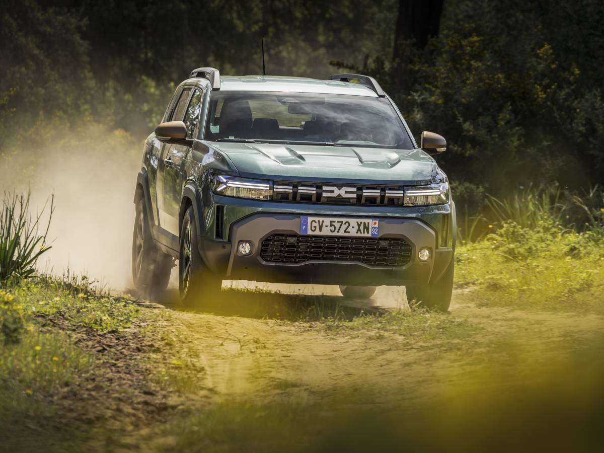dacia duster hybrid 2025 consumi da citycar per un suv da famiglia