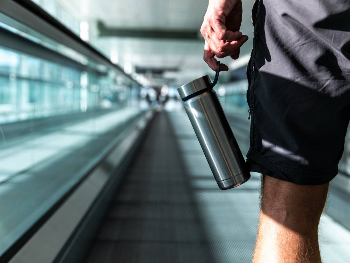 voli caos liquidi rincari da 130 euro