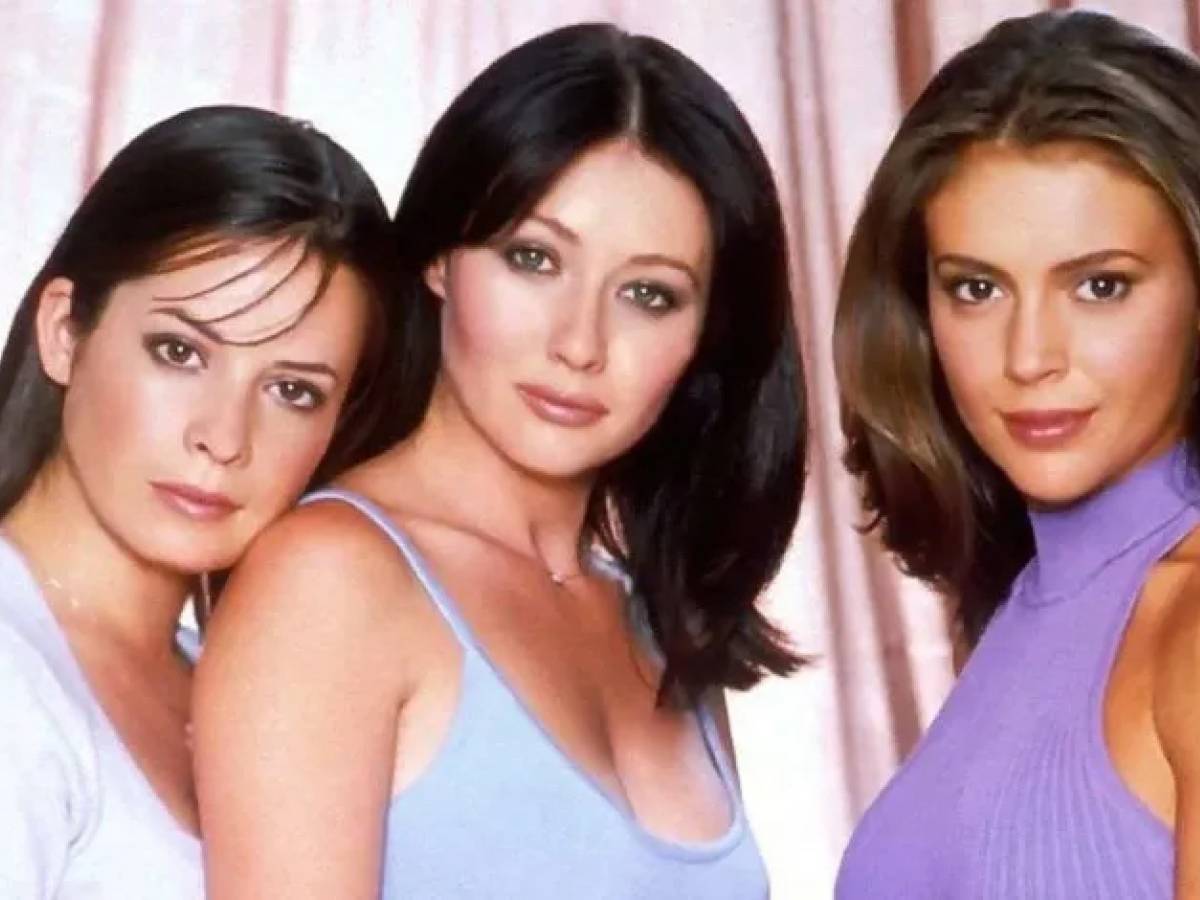 8 serie TV estive che guardavamo negli anni ’90 (e dove rivederle oggi) 8 serie TV estive che guardavamo negli anni ’90 (e dove rivederle oggi)
