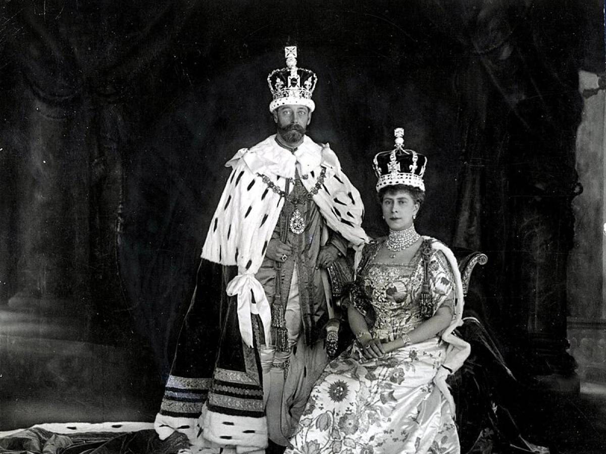 Eutanasia o assassinio? La misteriosa fine di Giorgio V, nonno della regina Elisabetta