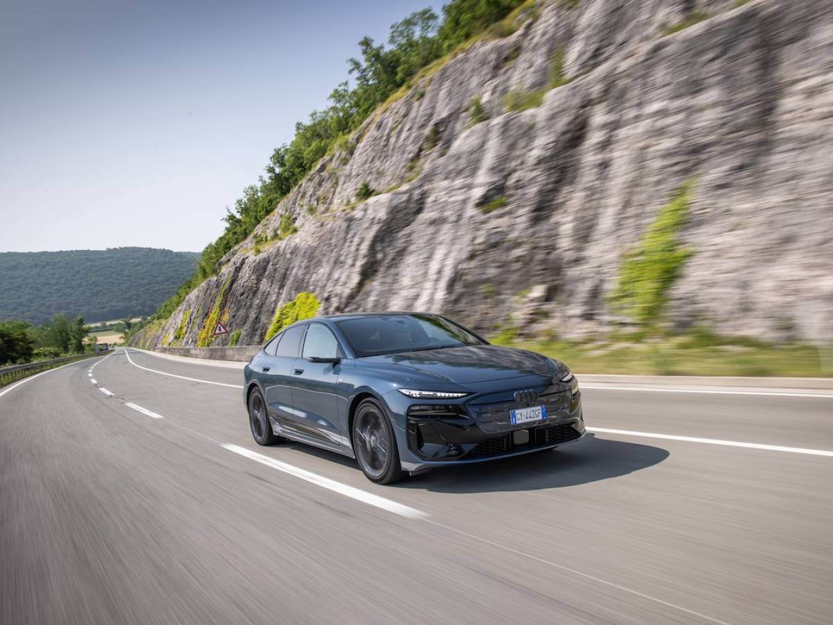 nuova audi a6 spotback e tron aerodinamica da urlo l autonomia sorride