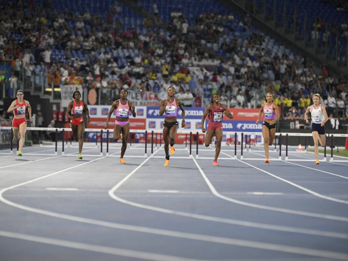 Atletica, test genetico obbligatorio per le gare femminili: ecco come cambia la regola Atletica, test genetico obbligatorio per le gare femminili: ecco come cambia la regola