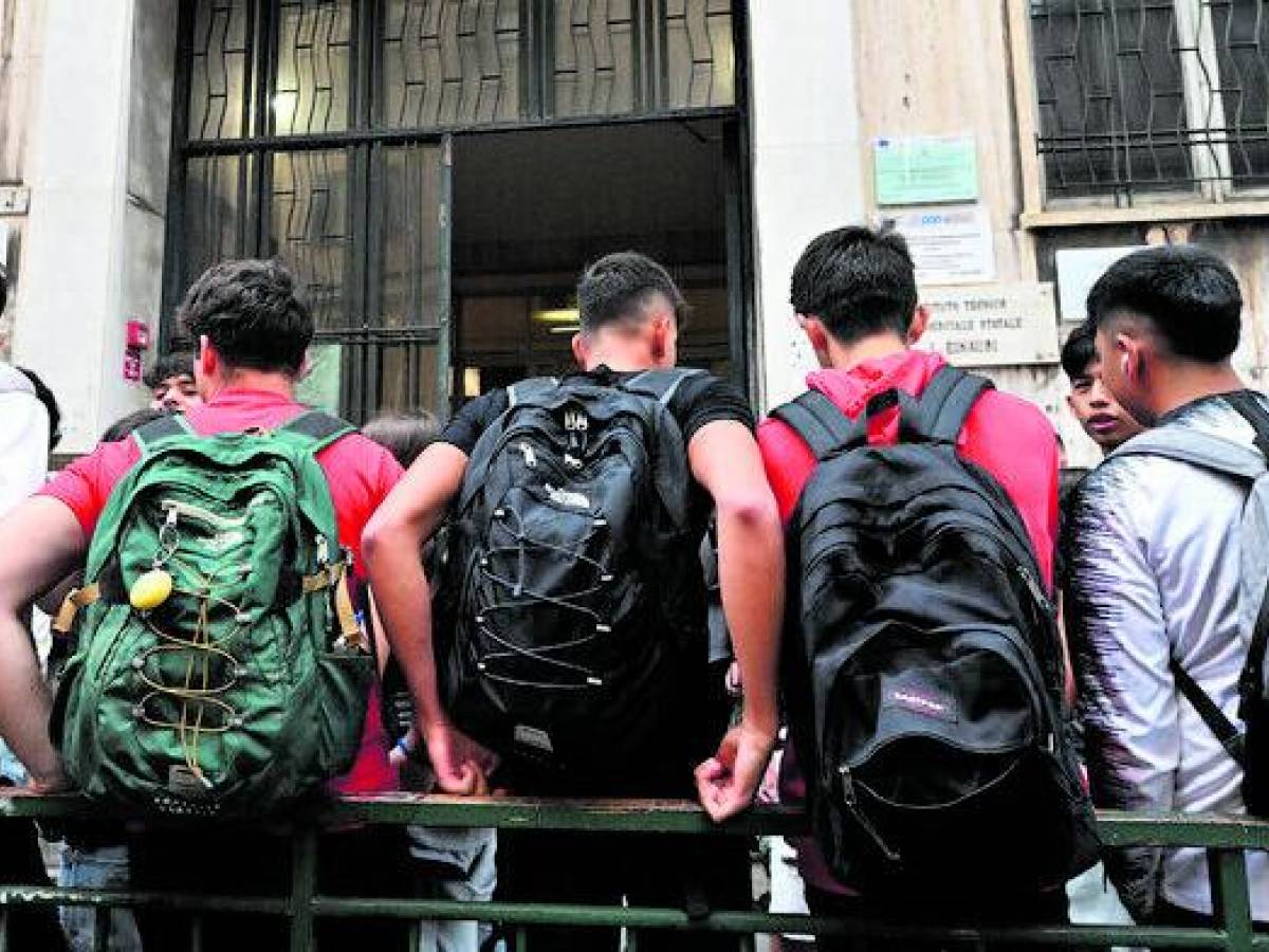 scuola si riparte a tappe tra rientri scaglionati e poche pause