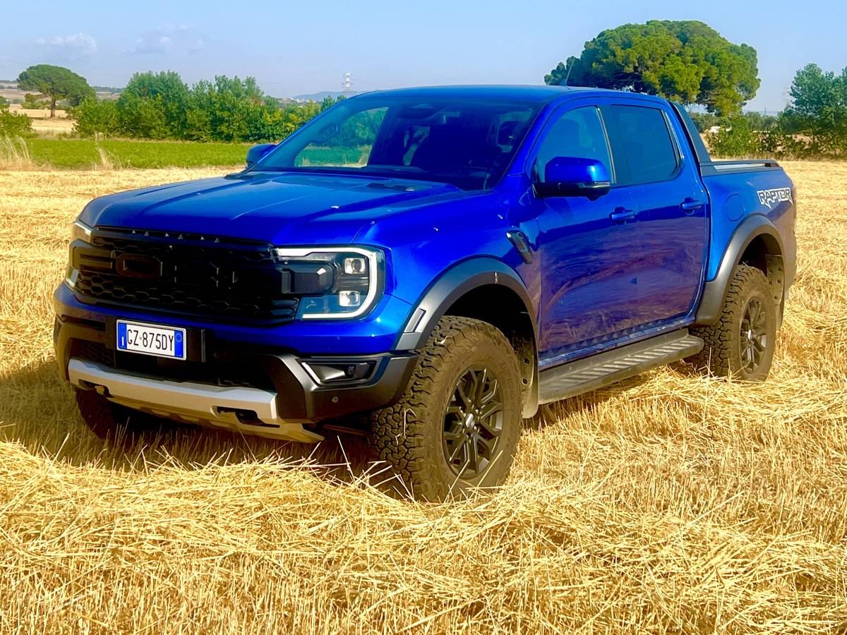 ford raptor muscoli e libert224 sotto il sole