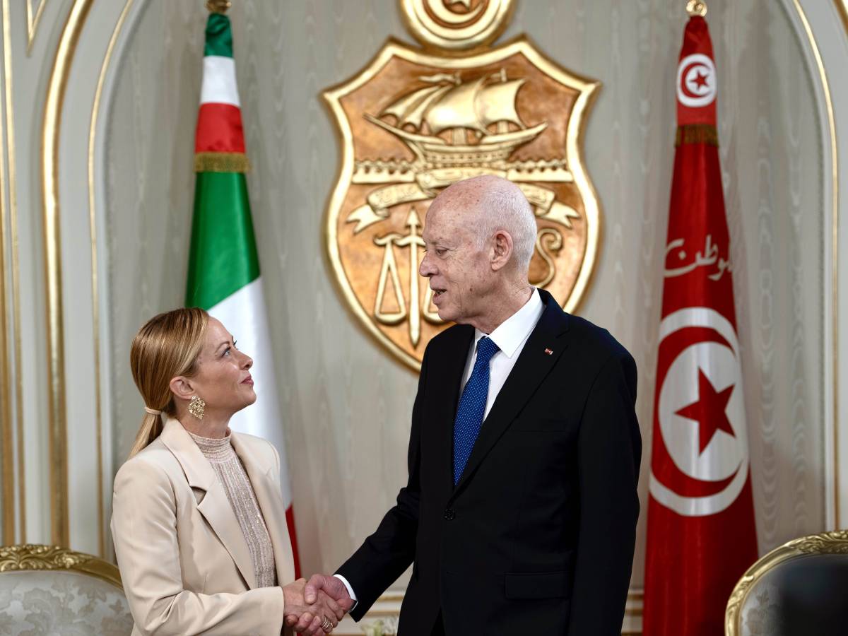 Meloni vola in Tunisia e Turchia. Sul tavolo energia e migranti. Il nodo delle partenze dalla Libia Meloni vola in Tunisia e Turchia. Sul tavolo energia e migranti. Il nodo delle partenze dalla Libia