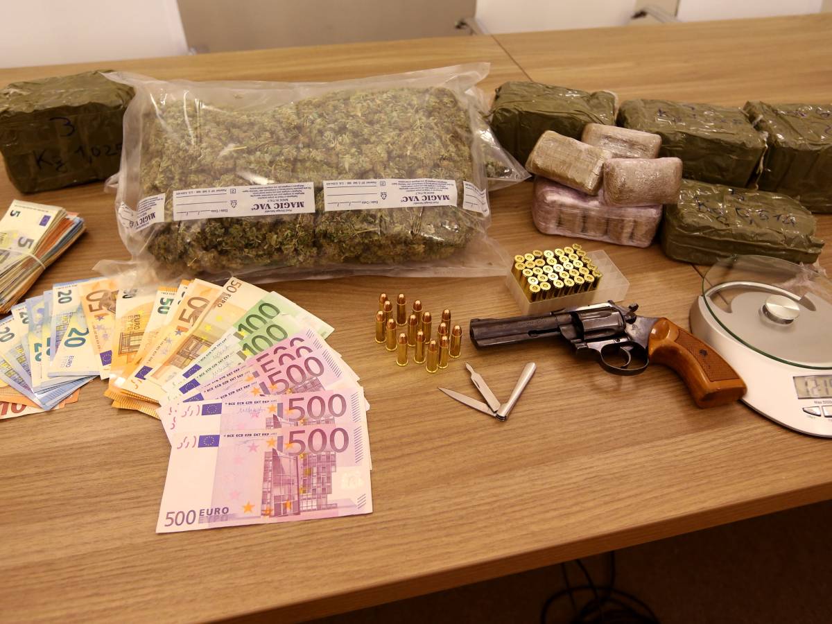 cartelli narcos e tsunami bianco cos236 la francia di macron 232 travolta dalla droga