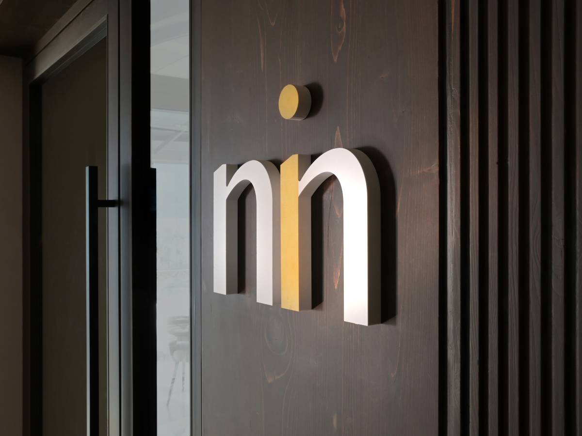 Ristorante Nin, insegna