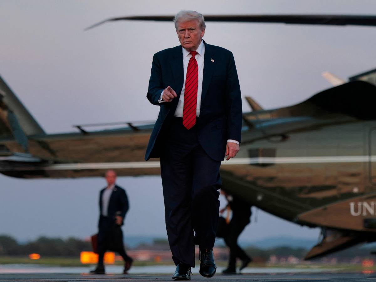 Trump schiera la Guardia Nazionale a Washington: “La capitale va liberata da crimine e degrado” Trump schiera la Guardia Nazionale a Washington: “La capitale va liberata da crimine e degrado”