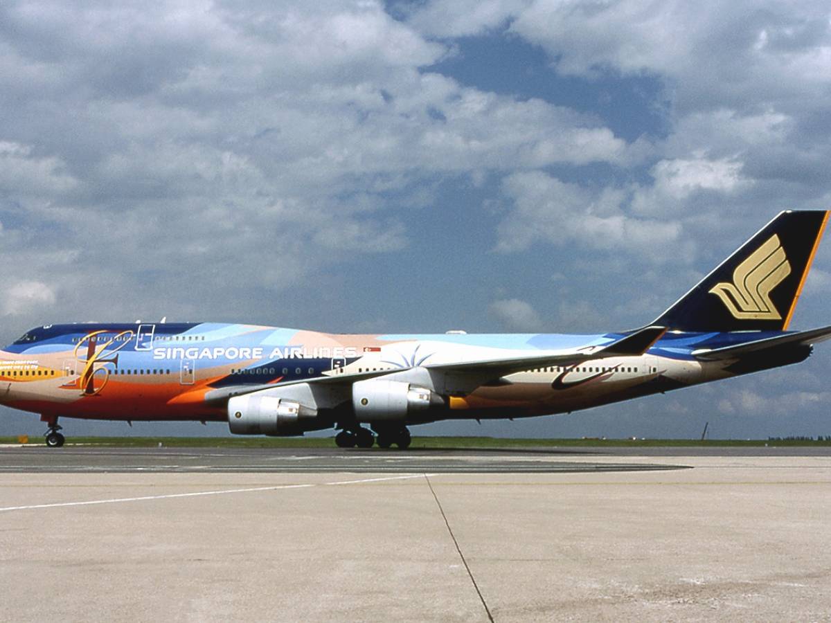 Singapore Airlines SQ006