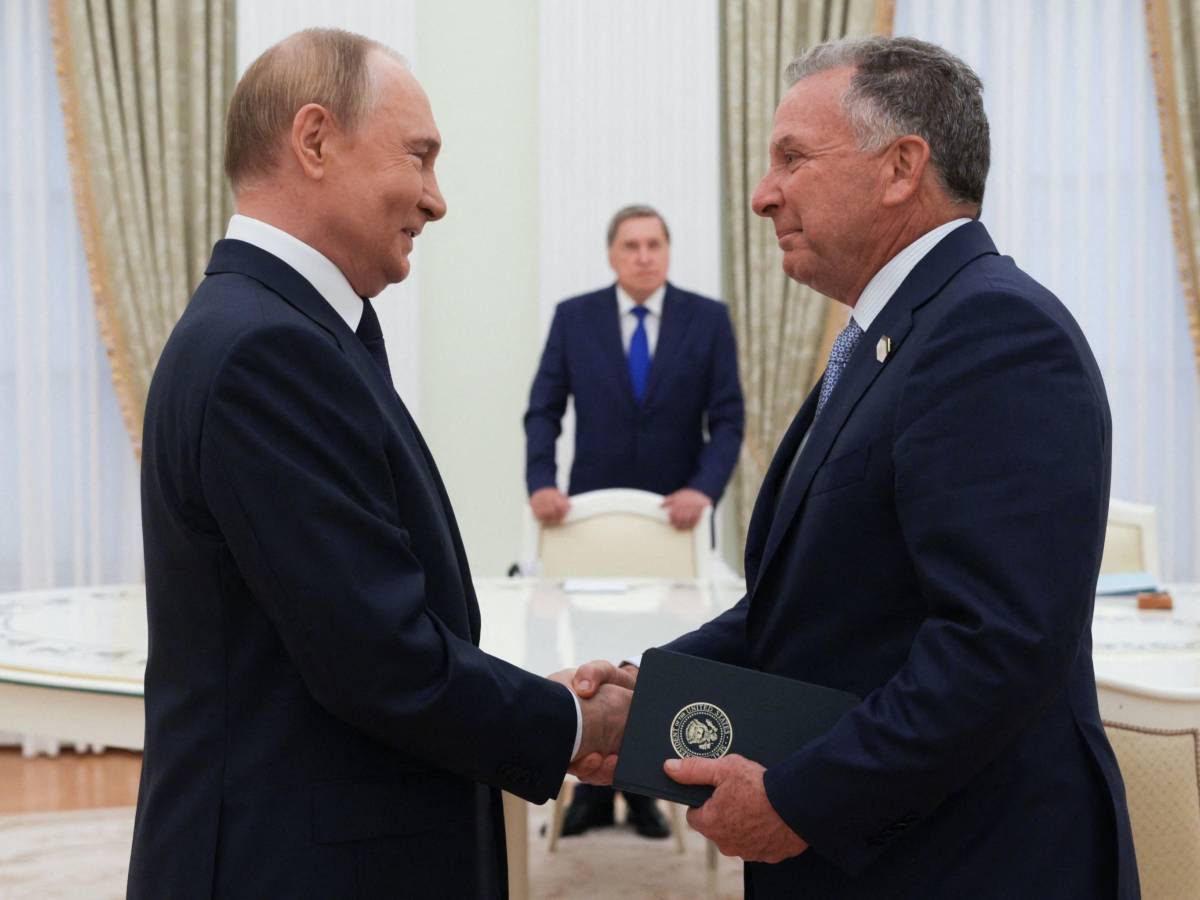 vertice tra putin e inviato usa witkoff possimile tregua aerea trump pensa a sanzioni contro la flotta ombra