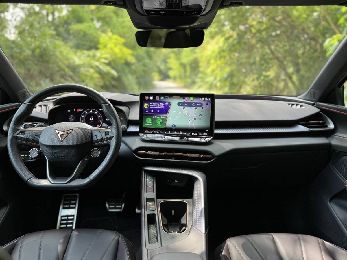 Cupra Terramar: guarda la gallery dell'ibrido da 272 CV 17