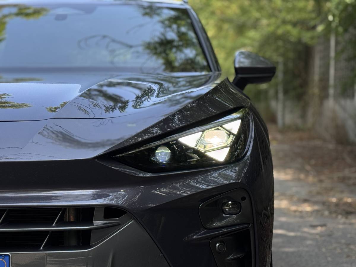 Cupra Terramar: guarda la gallery dell'ibrido da 272 CV 5