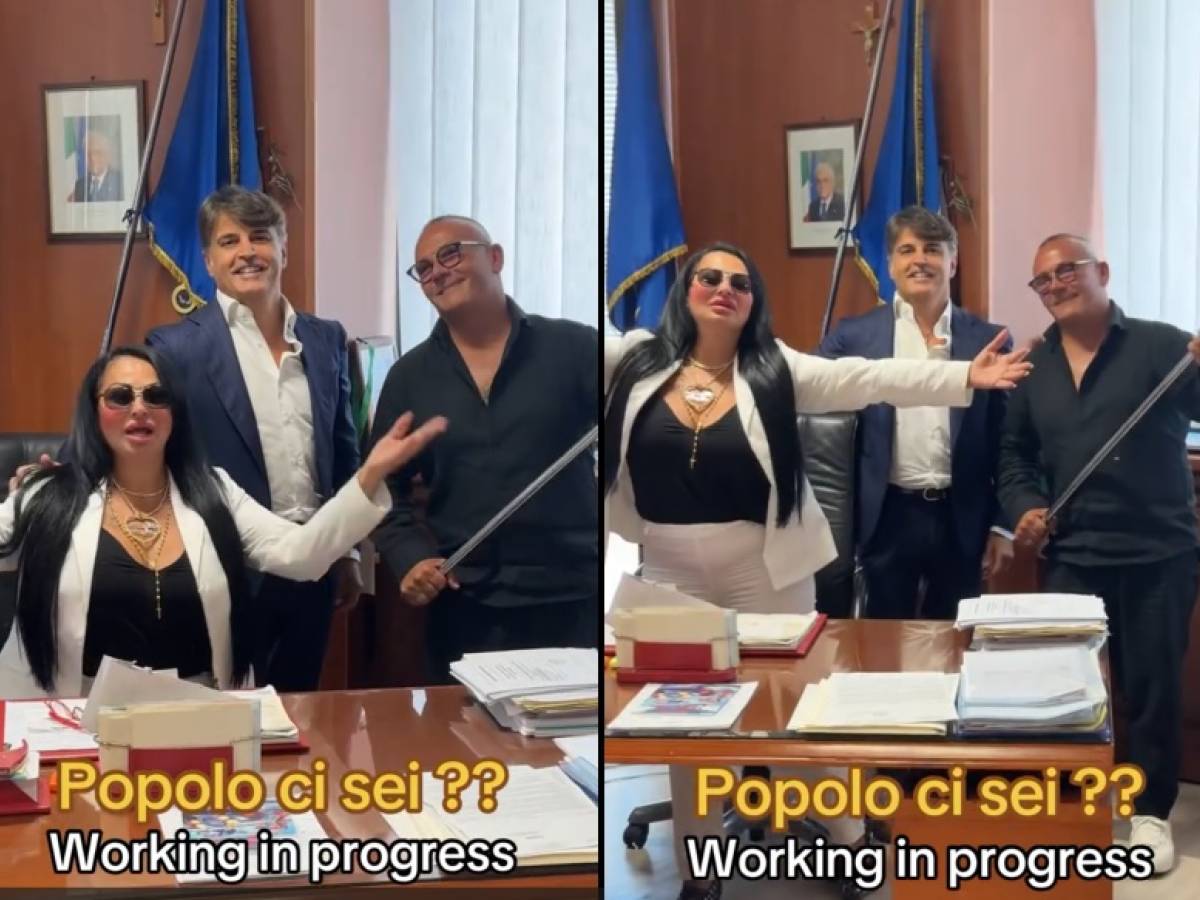 Show dei tiktoker in Regione Campania. Espulso da Azione il consigliere che li ha accolti