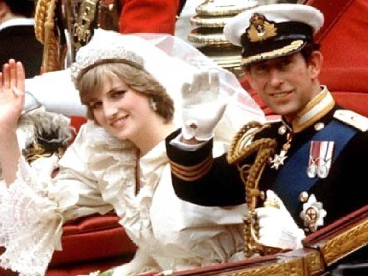 decifrato il labiale del matrimonio ecco cosa carlo disse a diana nel giorno del s236