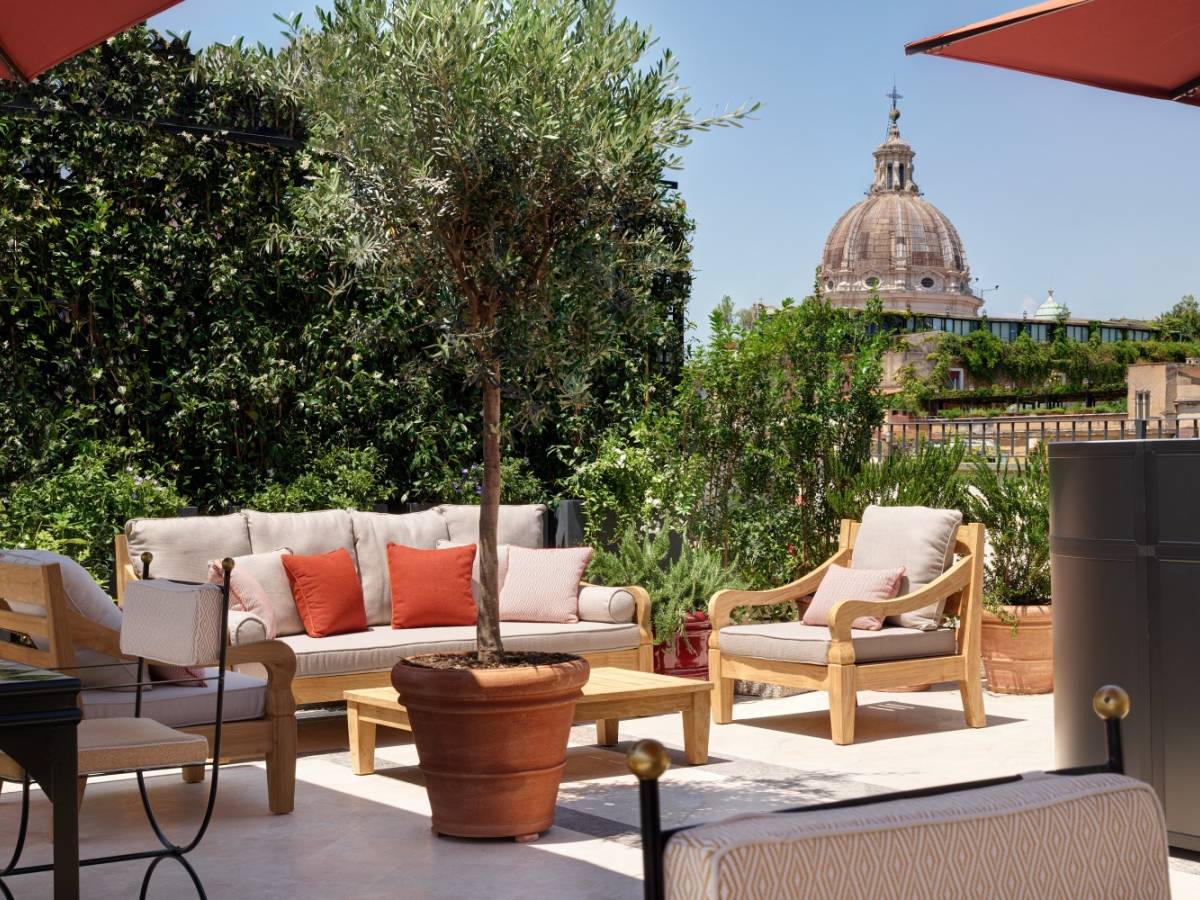 Una Terrazza Romana per un’estate eterna Una Terrazza Romana per un’estate eterna