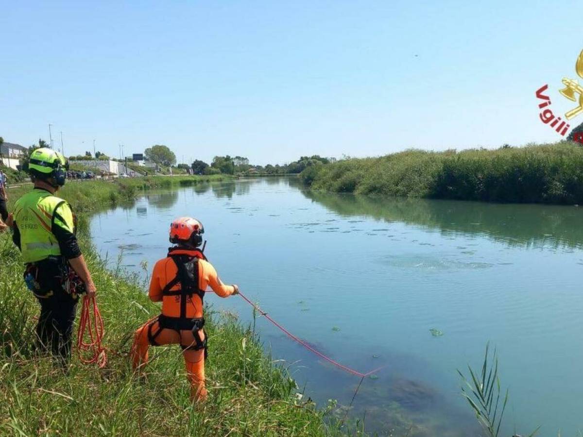 jesolo auto nel fiume gravissimo un bimbo di 5 anni