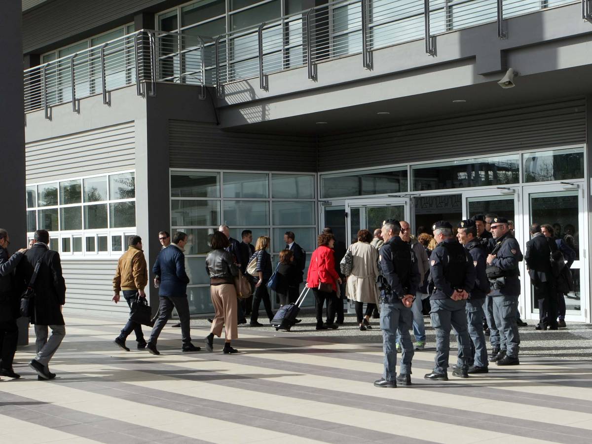 bari israele cacciata dalla fiera del levante in nome della pace