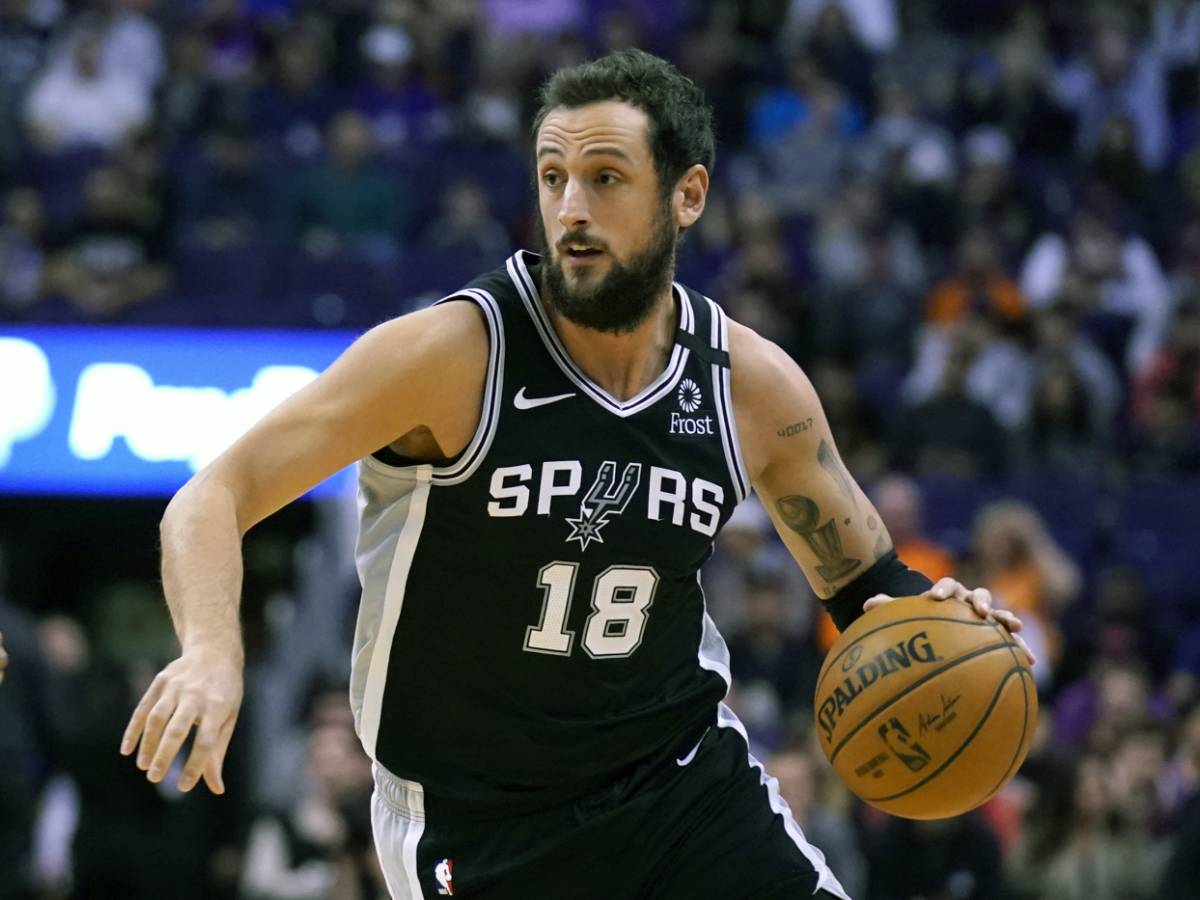 si ritira belinelli l unico cestista italiano a vincere un titolo nba