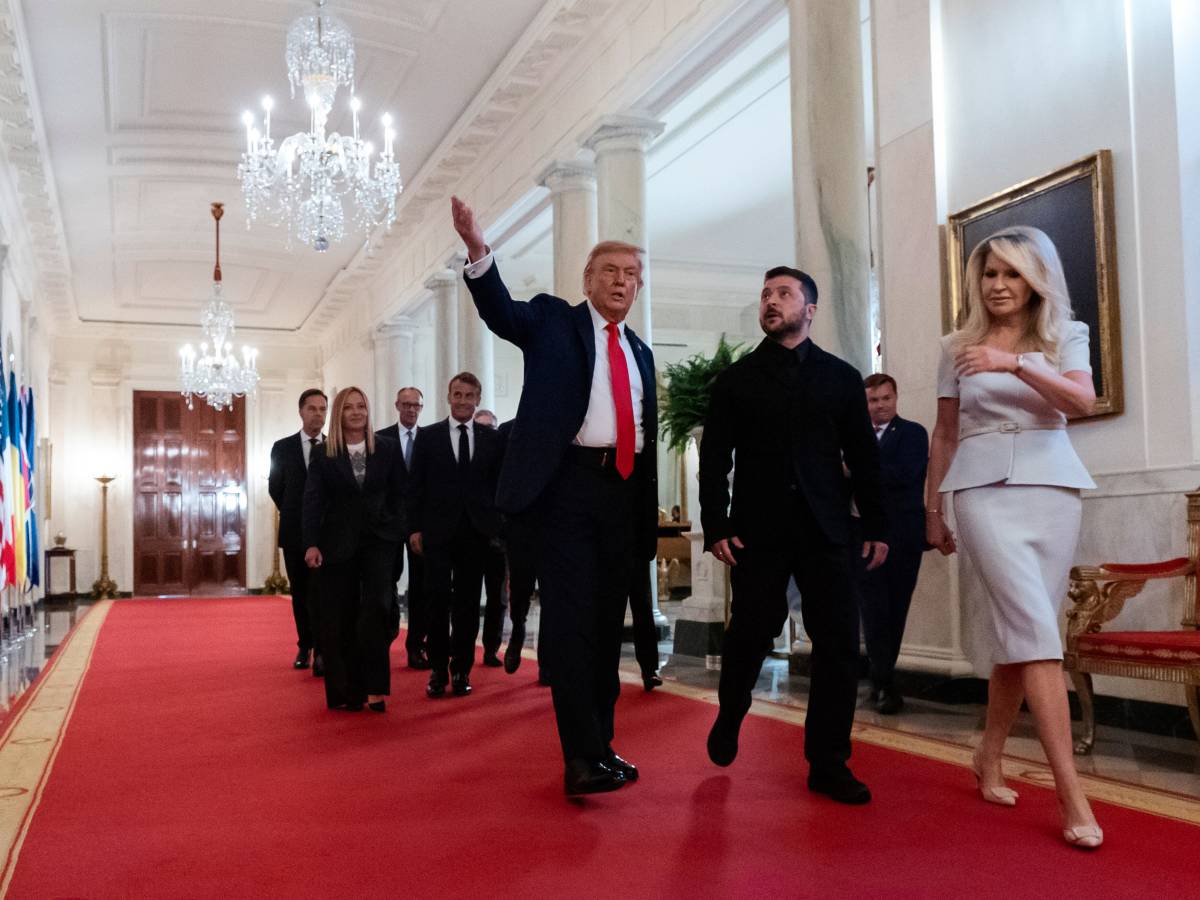 Colloqui finiti, Trump: "Ottimi incontri. Lavoro a vertice Putin Zelensky prima del trilaterale". Incontro entro fine agosto Colloqui finiti, Trump: "Ottimi incontri. Lavoro a vertice Putin Zelensky prima del trilaterale". Incontro entro fine agosto