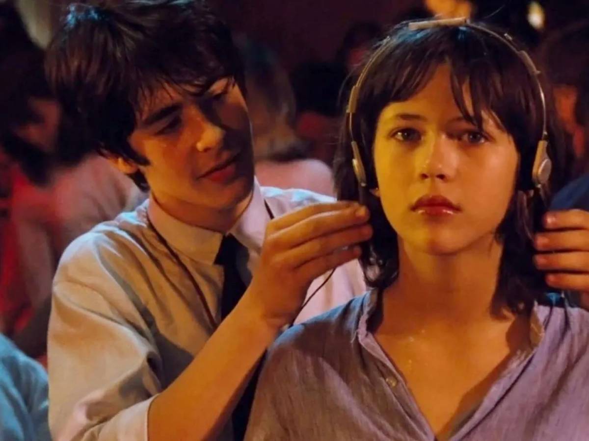stasera in tv il tempo delle mele tutti gli errori che non avete notato nel film che ha fatto innamorare una generazione