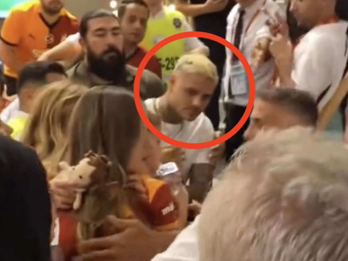 caos a istanbul mauro icardi al centro di un presunto scontro con un tifoso