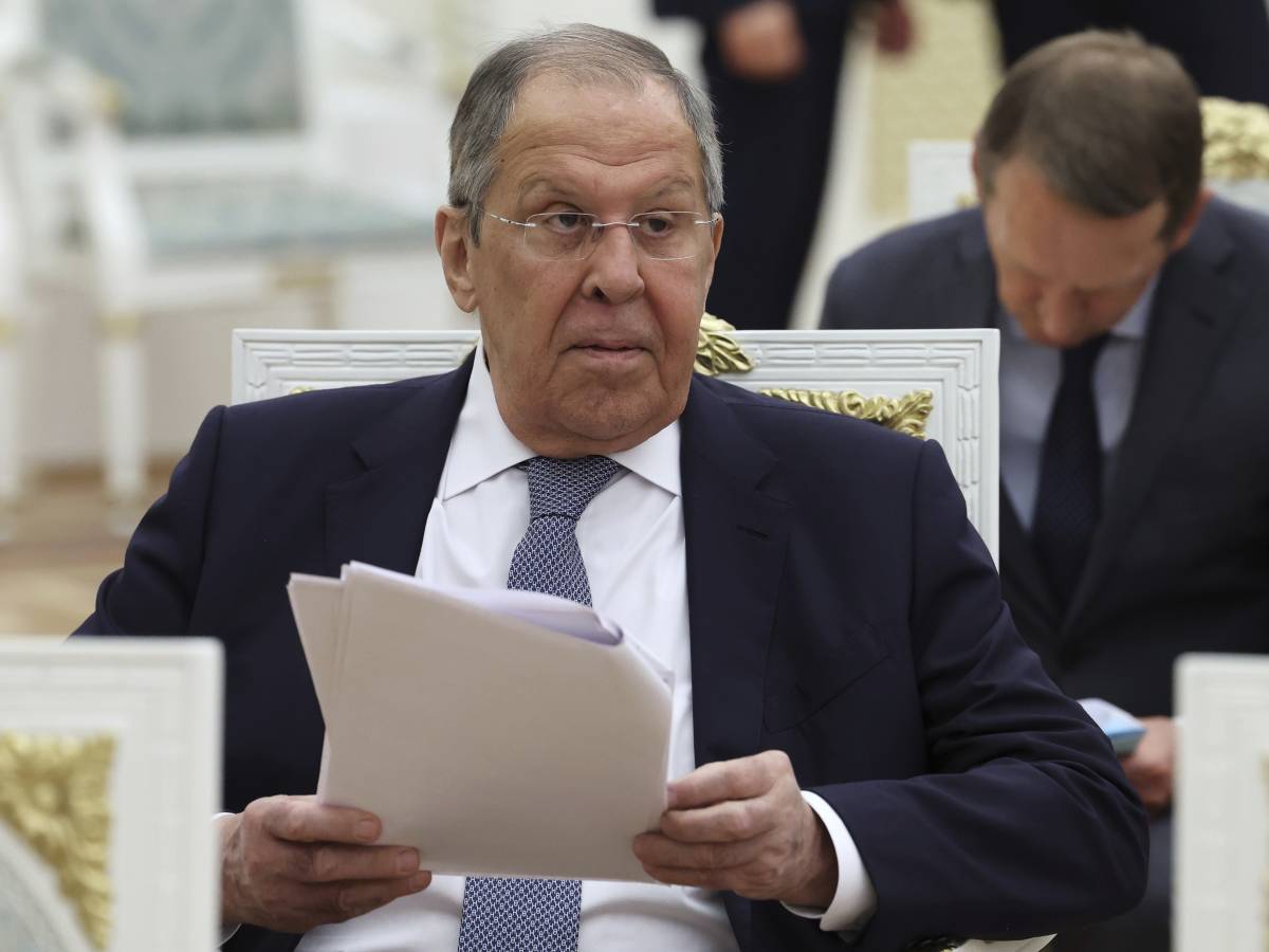caduto in disgrazia falso mistero sul capo della diplomazia rissa lavrov