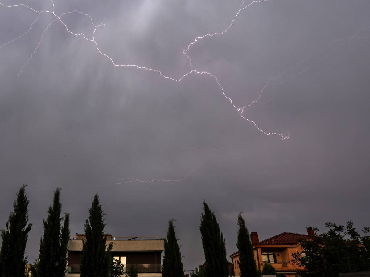 Italia in balia di un vortice, ecco nuovi termporali: cosa succede all
