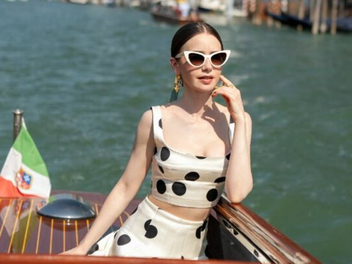 La morte durante le riprese a Venezia. Stop a Emily In Paris: ecco cosa è successo La morte durante le riprese a Venezia. Stop a Emily In Paris: ecco cosa è successo