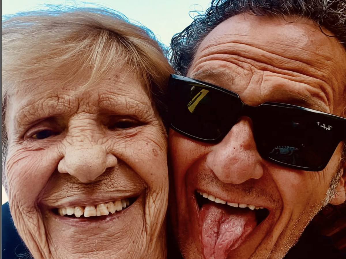 enzo salvi annulla gli spettacoli mia madre 232 in fin di vita non posso abbandonarla