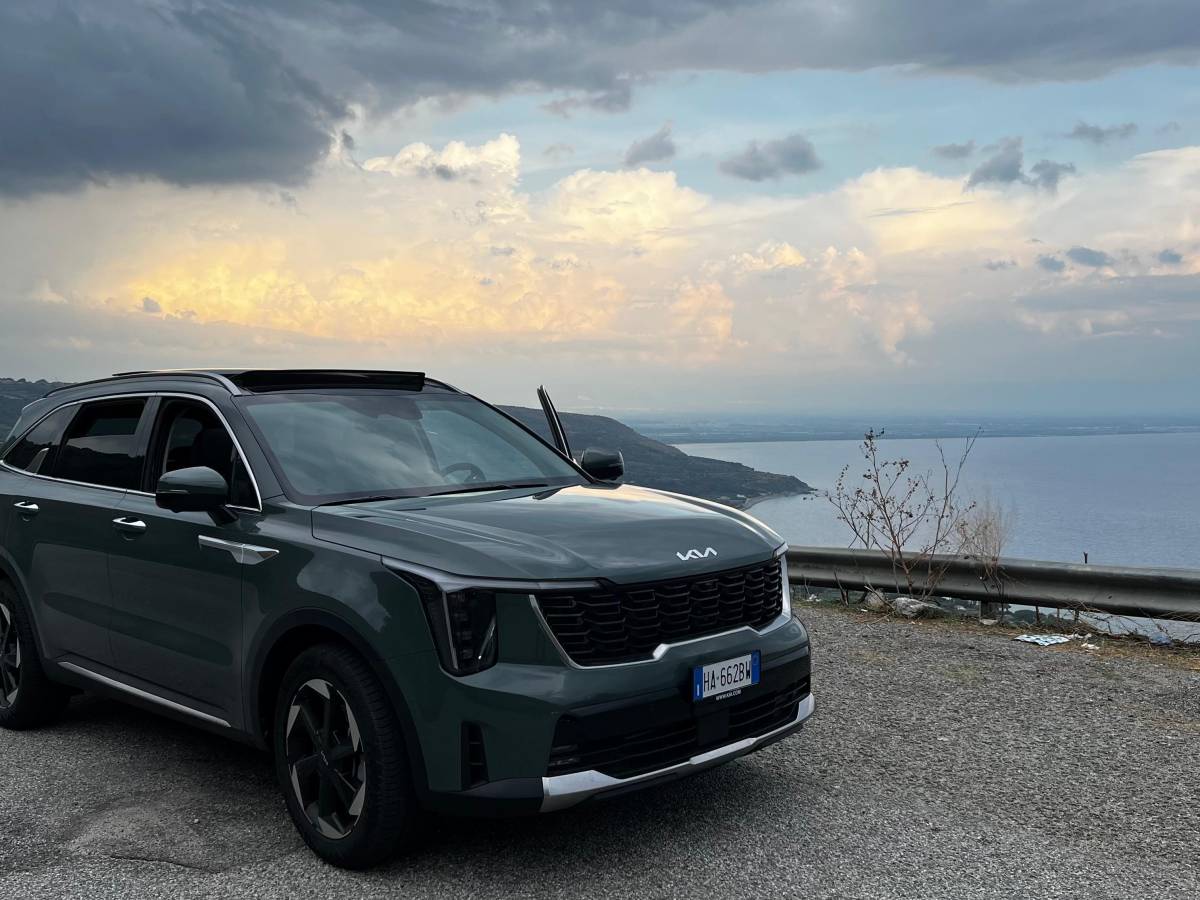 Un viaggio da Milano alla punta dello Stivale guidando la regina del comfort Kia Sorento Un viaggio da Milano alla punta dello Stivale guidando la regina del comfort Kia Sorento