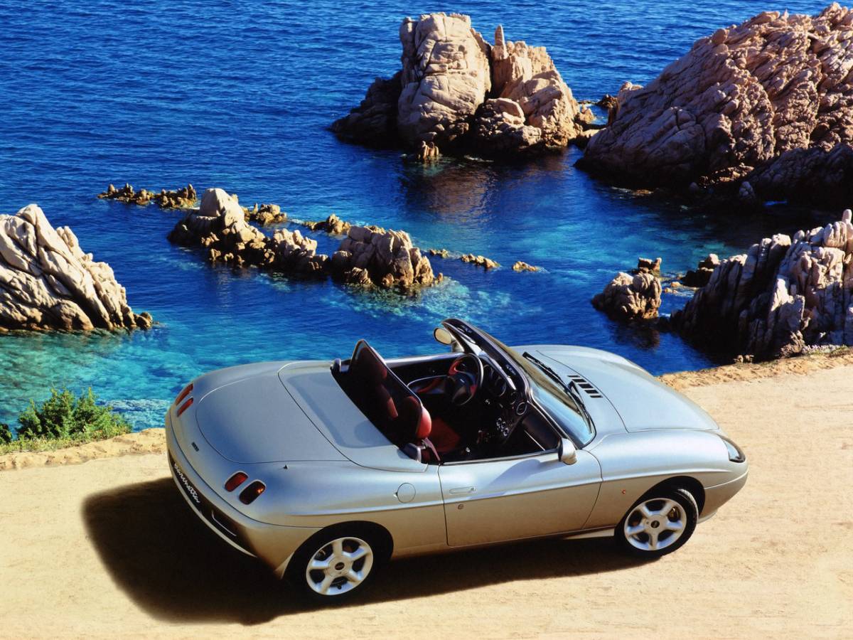 I 30 anni di Fiat Barchetta, fascino a cielo aperto I 30 anni di Fiat Barchetta, fascino a cielo aperto
